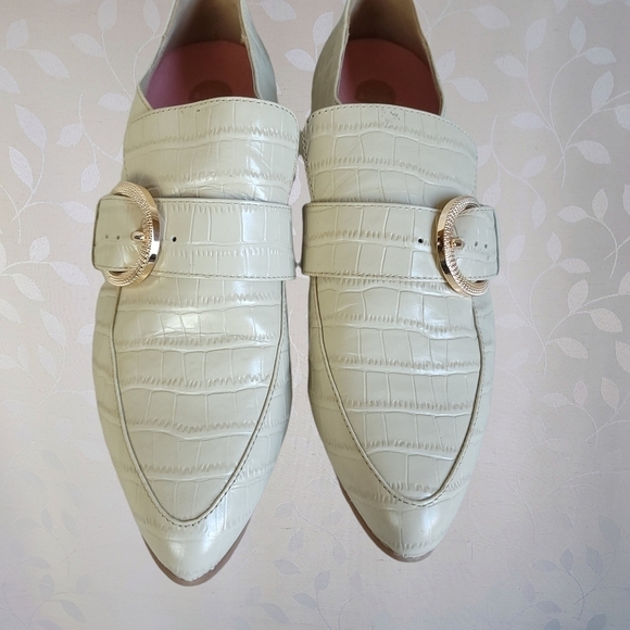 Bared Footwear Croc Embossed Leather Loafers Cream White Gold Buckle Size 40 - Picture 3 of 15